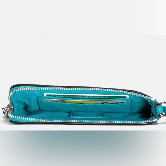 Coach Corner Zip Wristlet in Colorblock Leather - Turquoise and Black - Picture 4 of 4